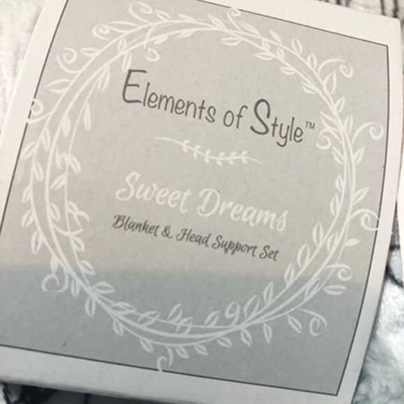 Elements of Style Sweet Dreams Blanket & Head Support Set - Picture 3 of 5